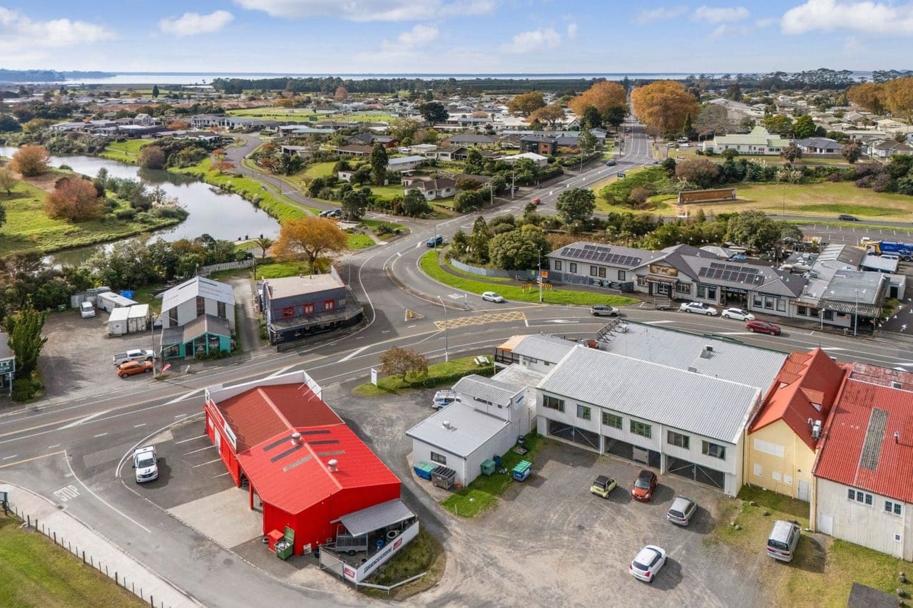 6 Main Road, Katikati — view 5
