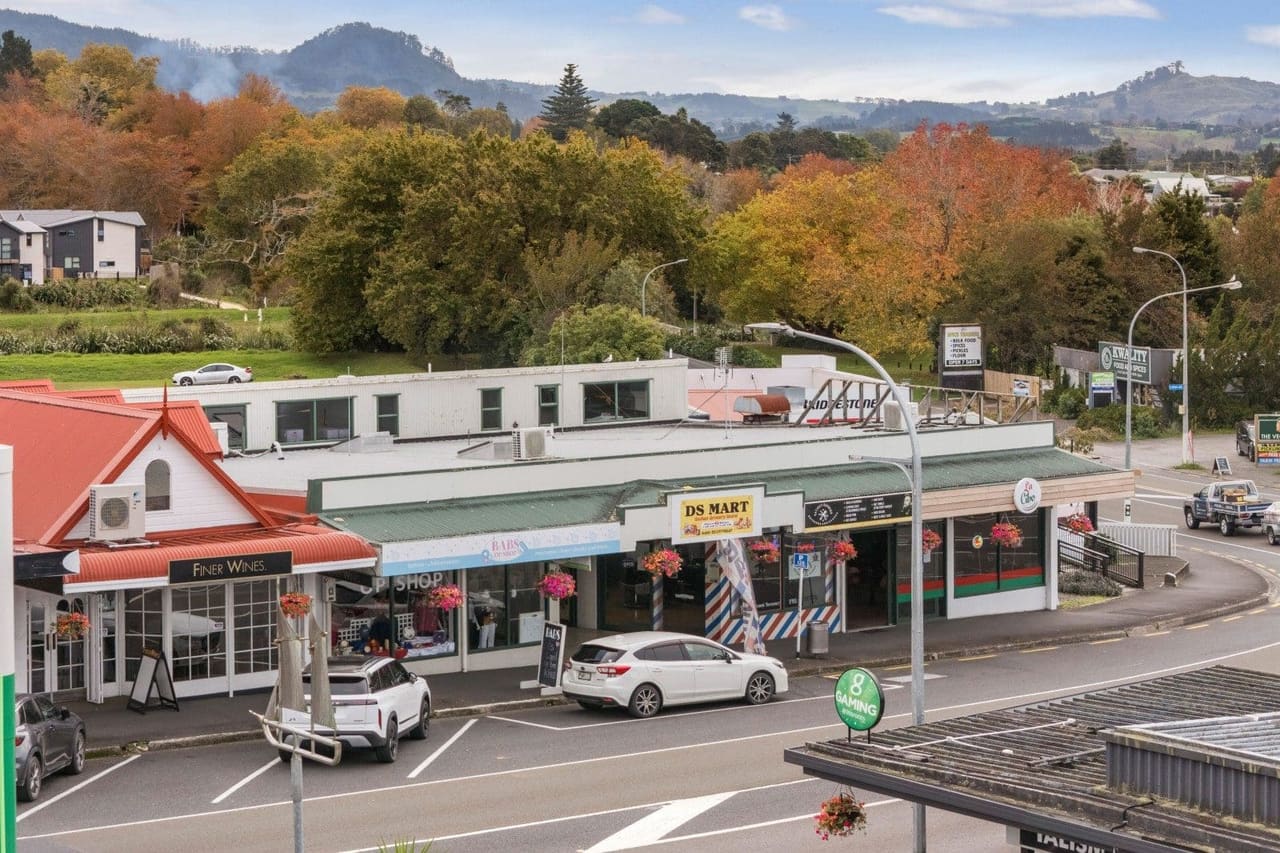6 Main Road, Katikati